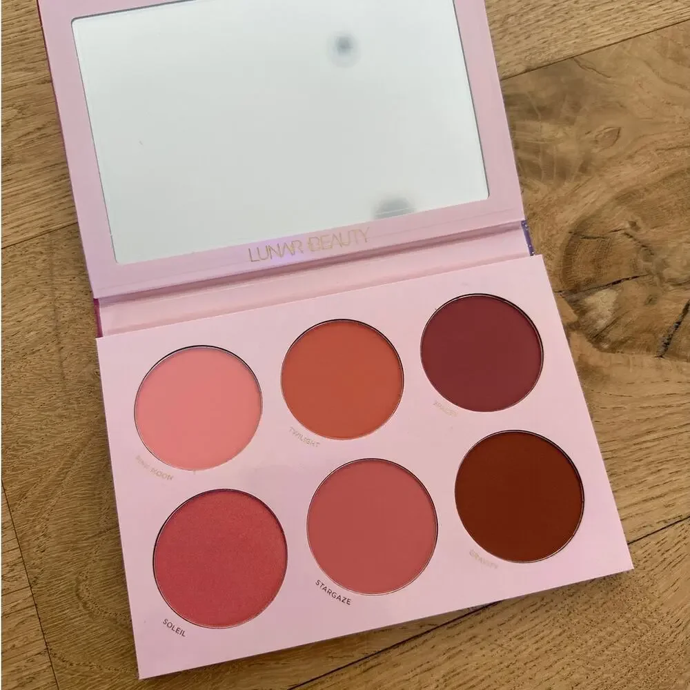 Lunar Beauty - Moon Prism Blush Palette in Pink
